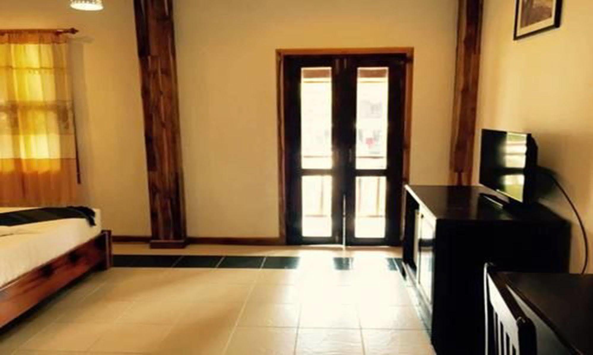 Luang Prabang Oasis Hotel 外观 照片